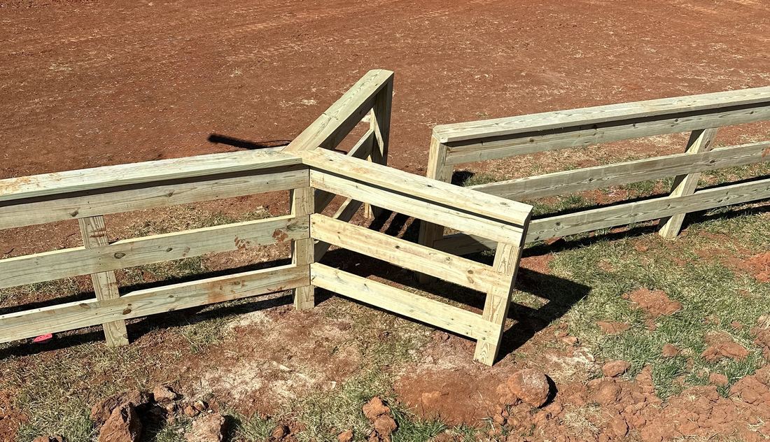 Stile horse-proof pass-through gate (Dillard House)
