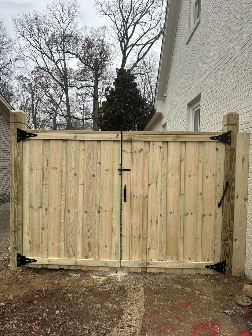 Wood board on board capped privacy double gate with 6x6 dado posts