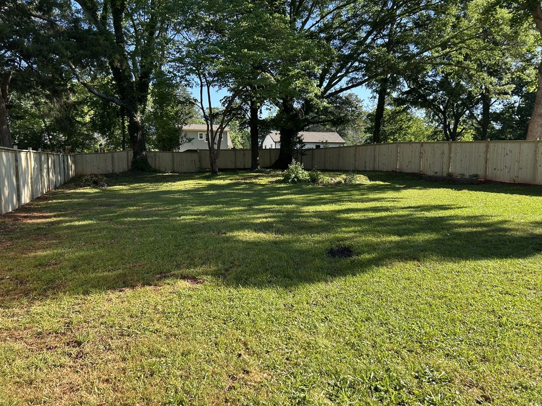 Wood capped privacy flat posts