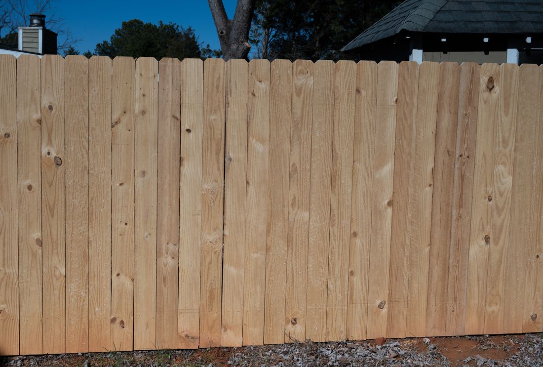 Wood privacy dog ear