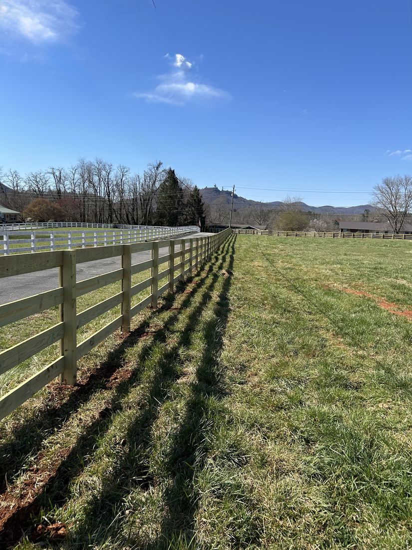 Ranch rail four rail horse fence (Dillard House)